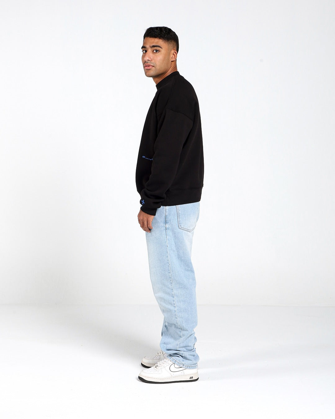 NOY CLASSIC CREWNECK - BLACK