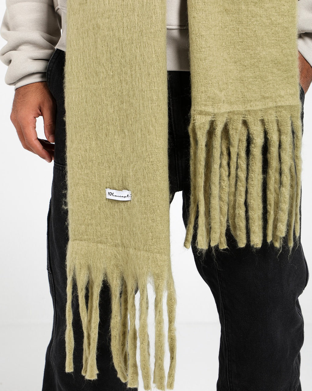 WIDE WOOL BLEND SCARF - OLIVE