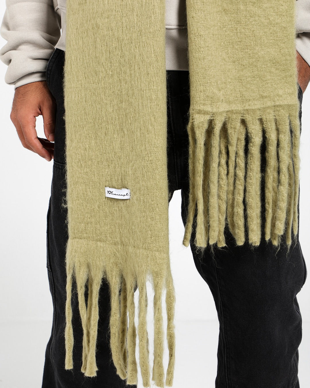 WIDE WOOL BLEND SCARF - OLIVE