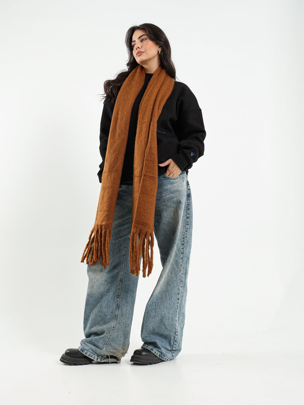 WIDE WOOL BLEND SCARF - BROWN